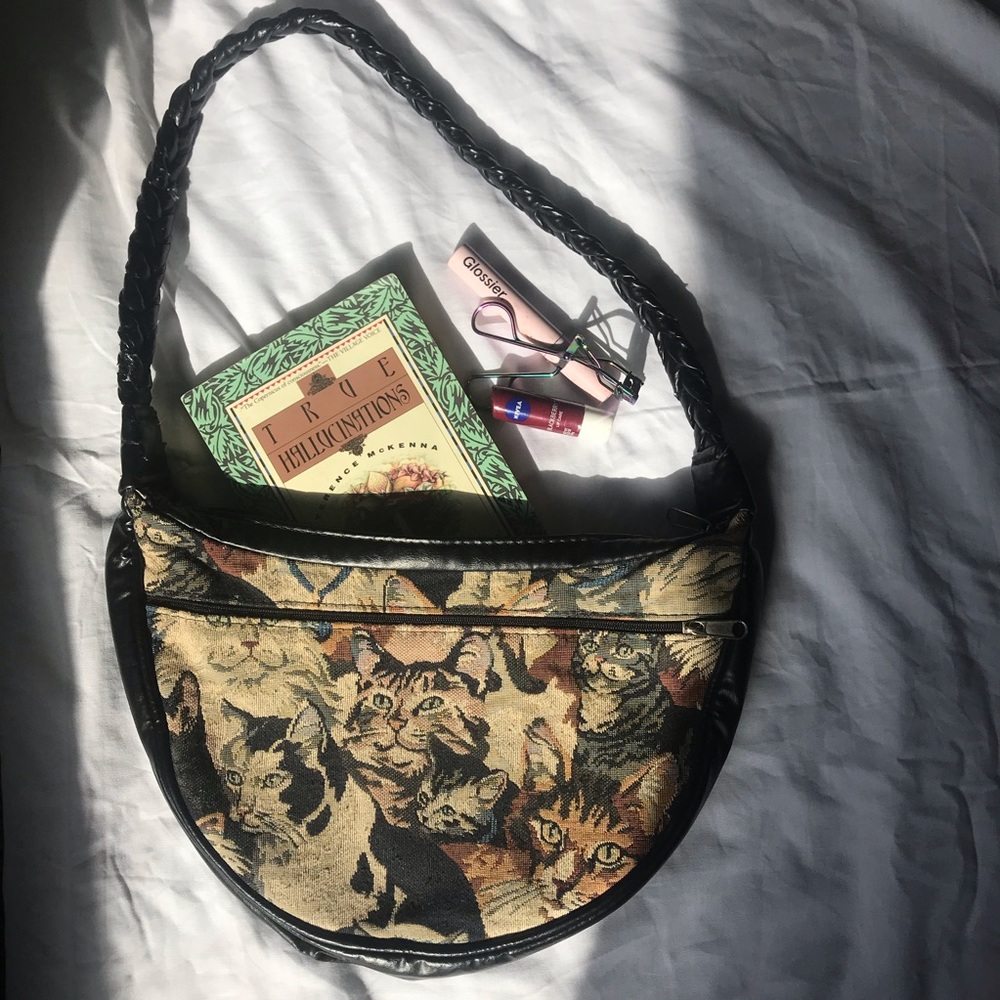 Vintage embroidery cat purse